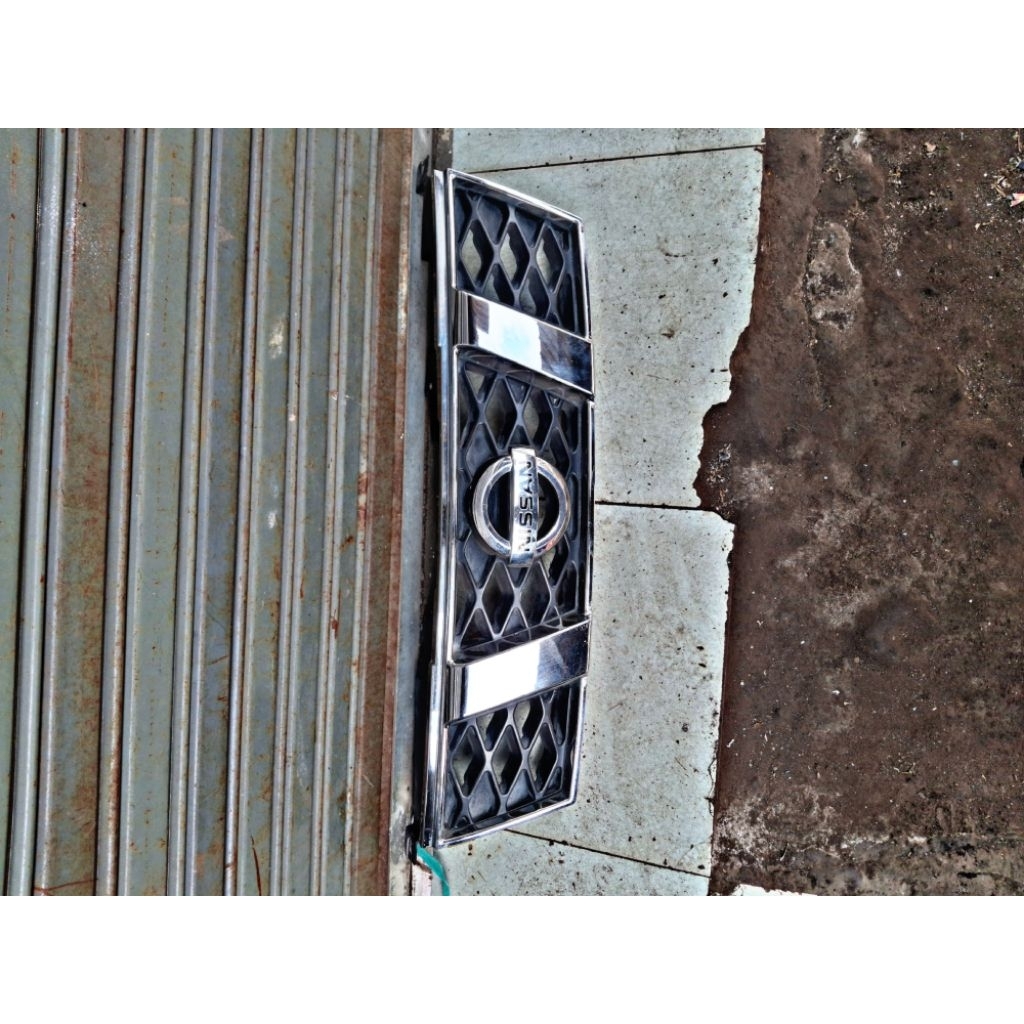 Grill nissan X trail / T31 2008-2013