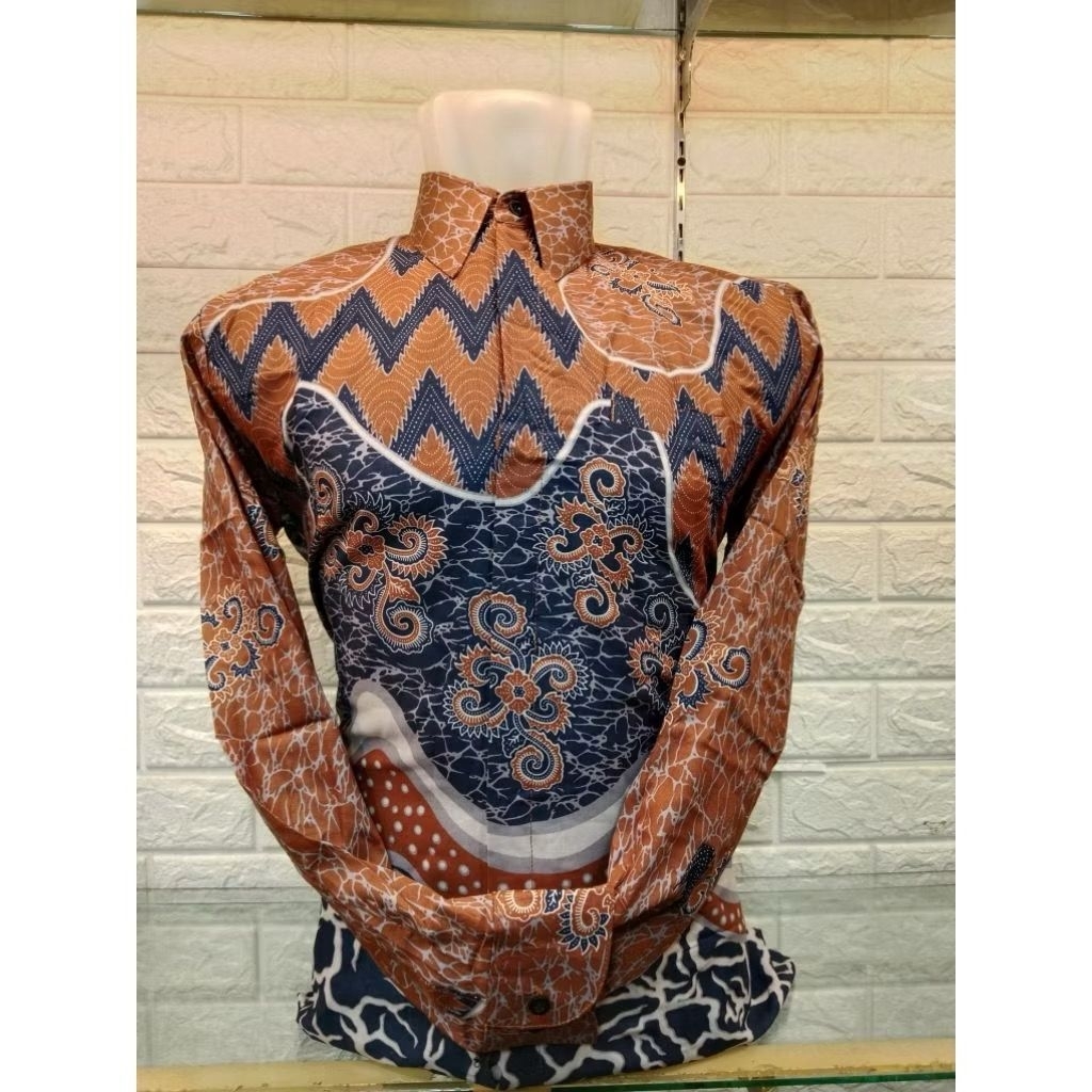Kemeja batik pria berfuring warna orange