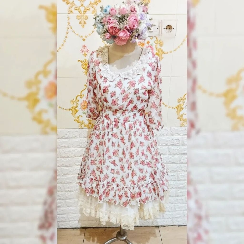 Deary Floral Collar Dress