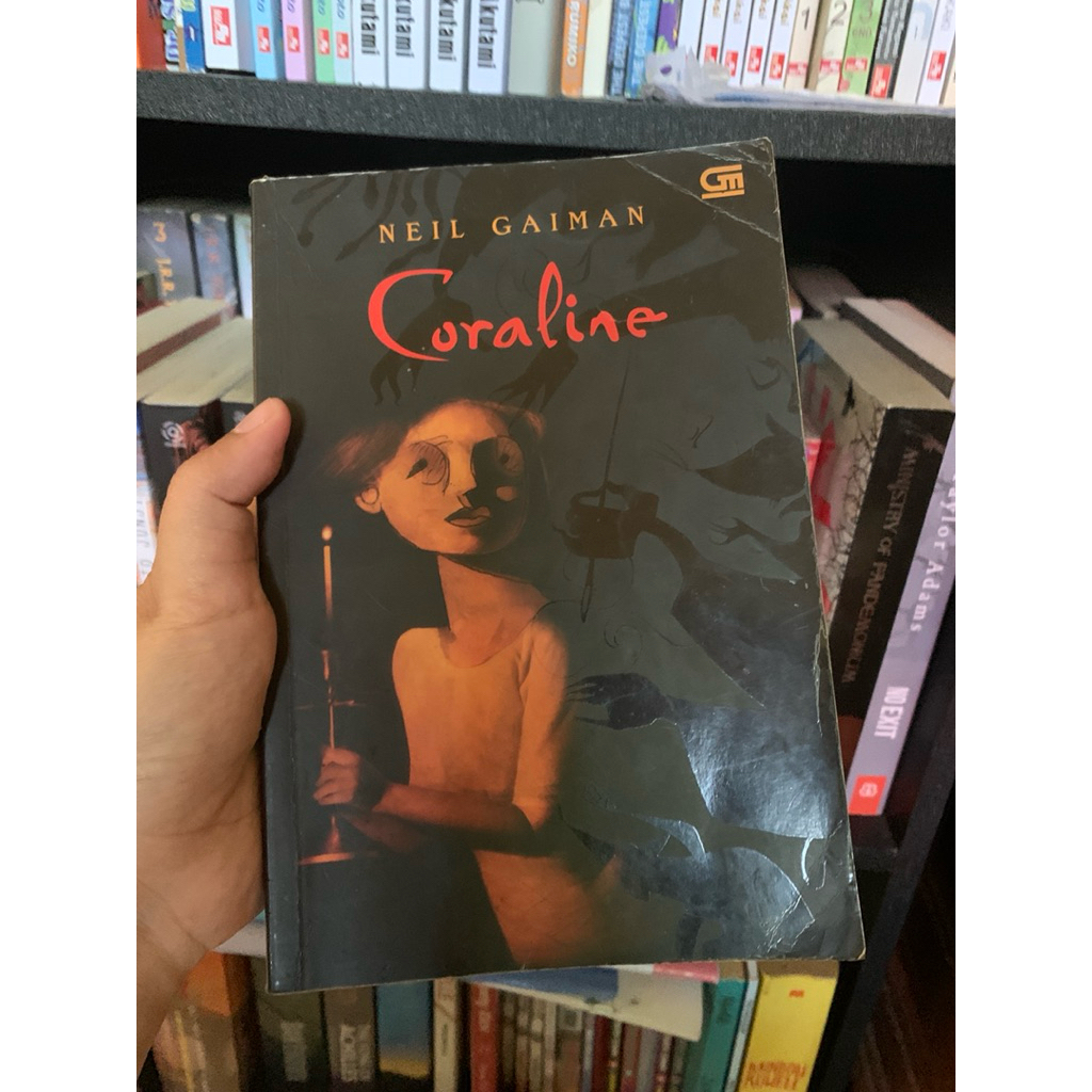 Novel Coraline Prelove