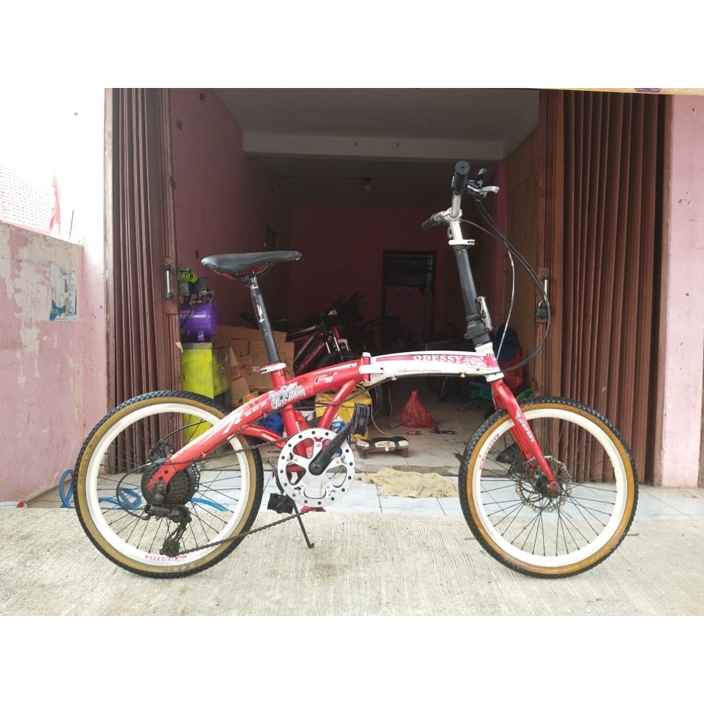Sepeda Lipat Seken Odessy UK 20 Inch Speed 6 Siap Pakai