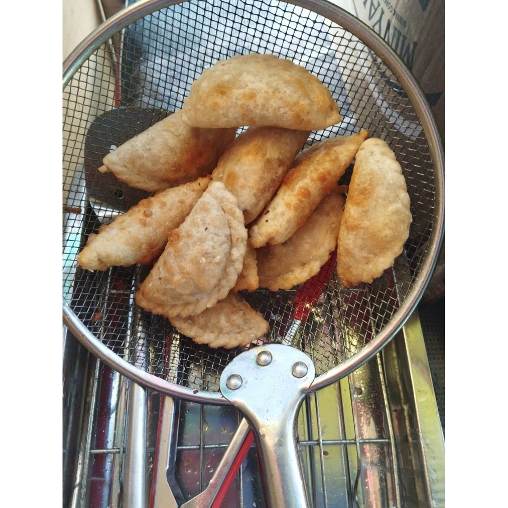 

Cireng Isi Ayam Suwir – Gurih, Pedas, dan Bikin Nagih! isi 10 pcs