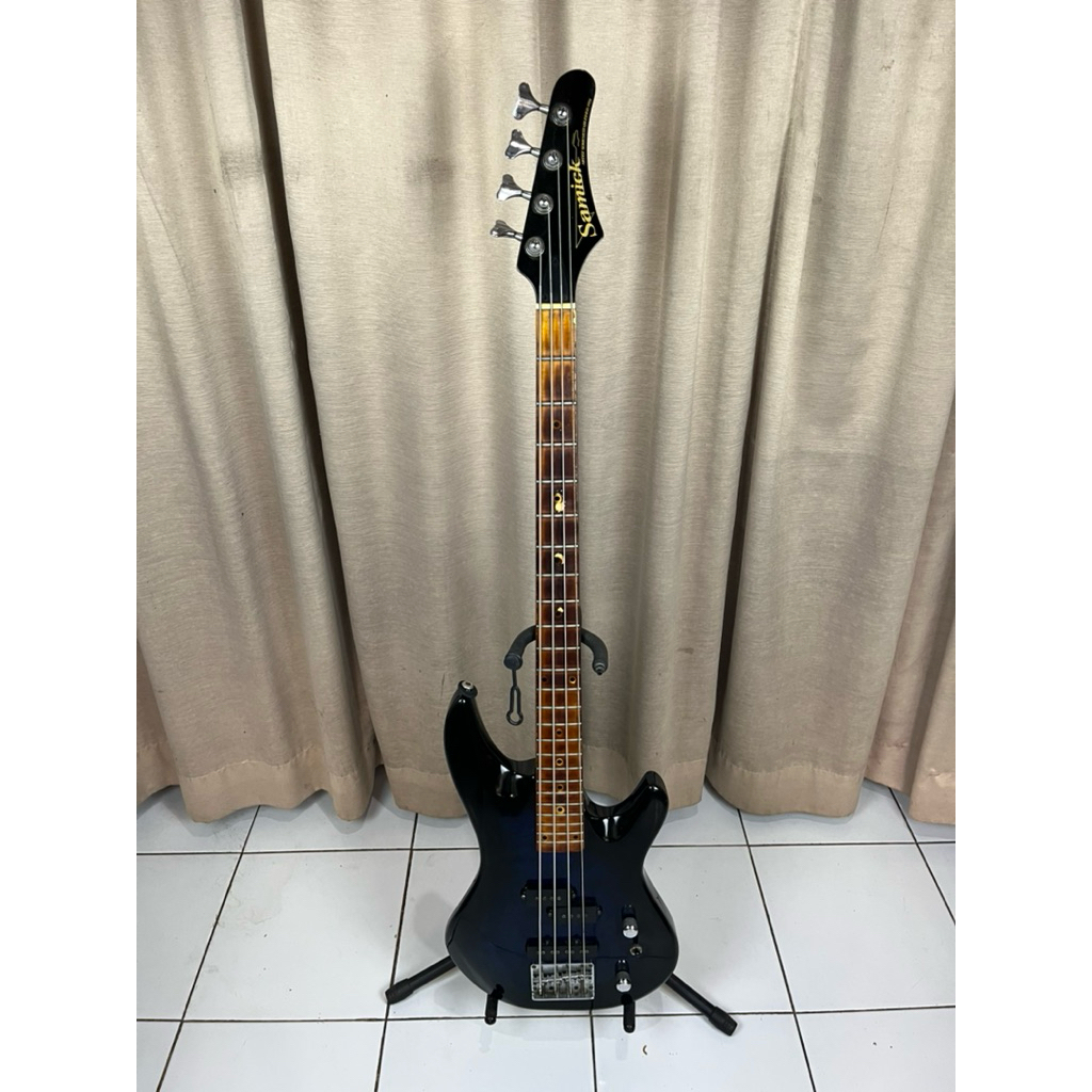 Bass Samick korea 4 String