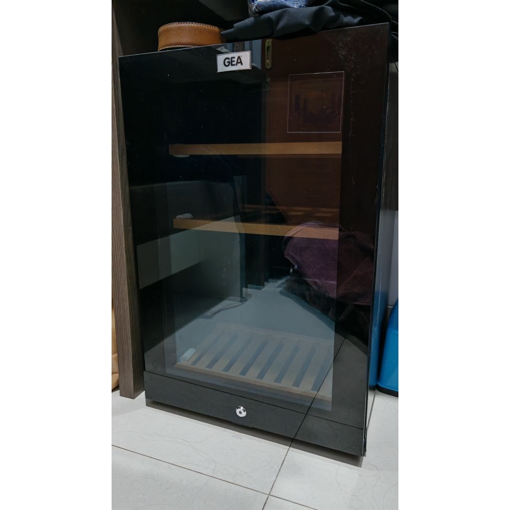 Kulkas Wine / Wine Chiller Showcase GEA Second