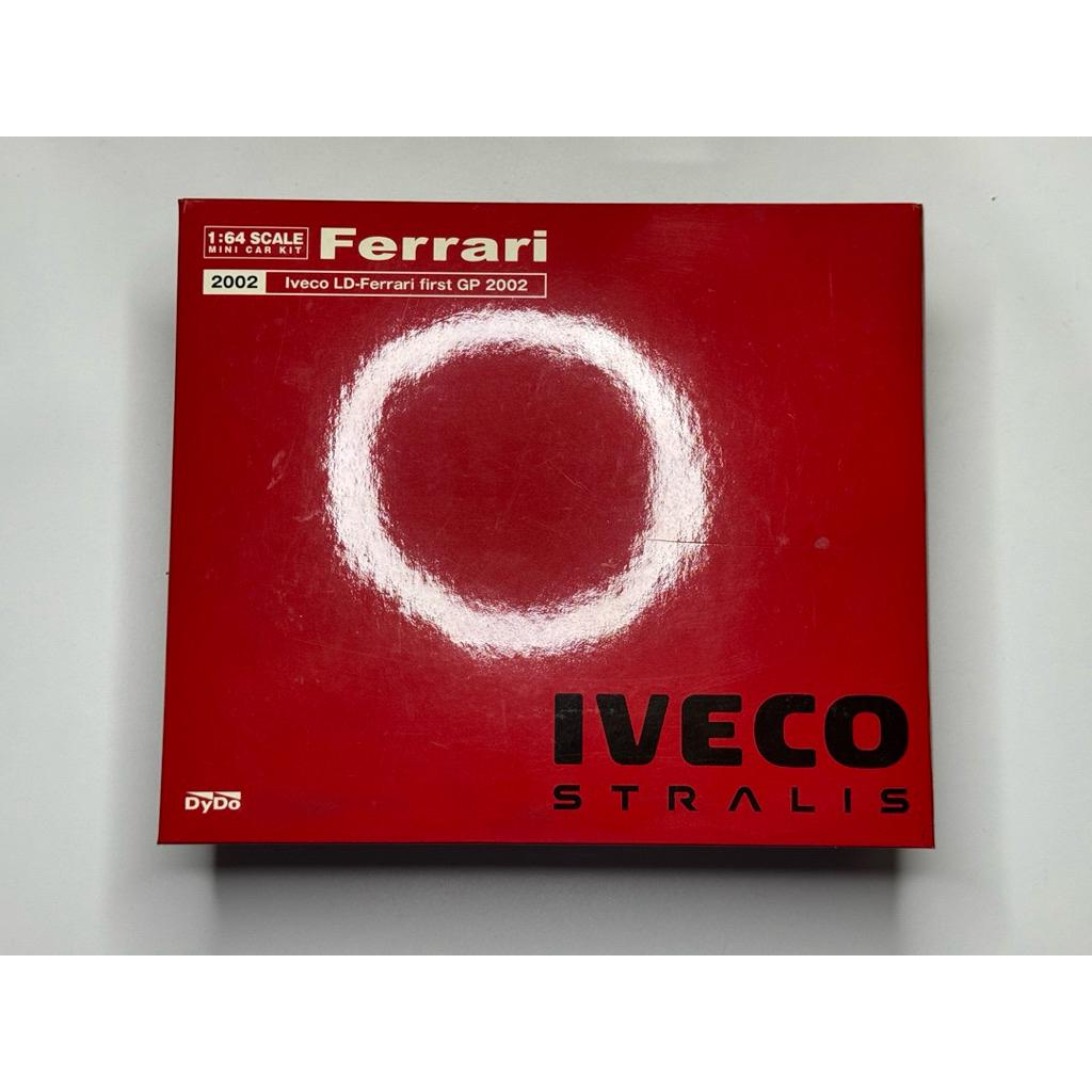 Kyosho 64 Iveco Stralis Scuderia Ferrari F1 2002 Diecast