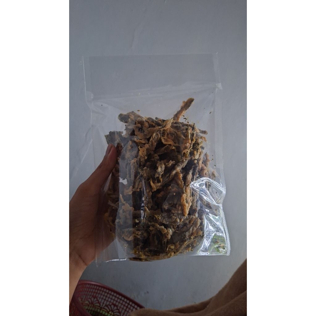 

Kripik daun singkong