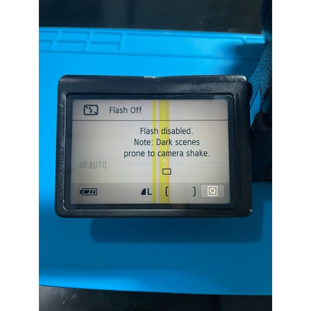 LCD Canon EOS 650d atau 700d (bekas & minus)