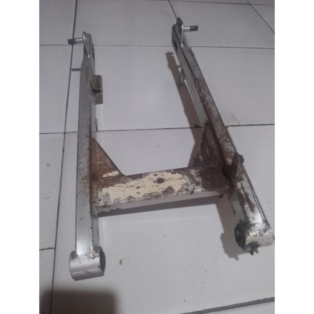 suwing arm sasis Honda motor karisma original