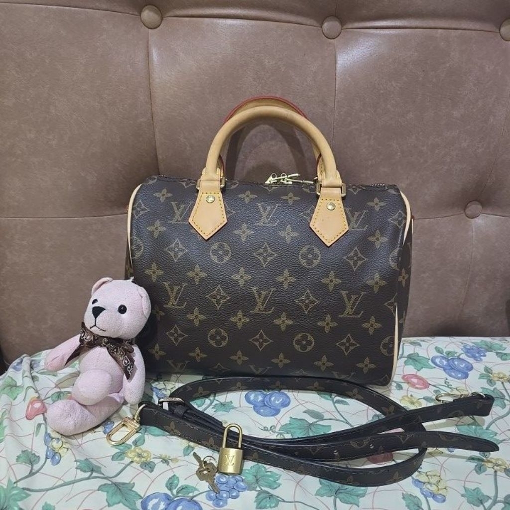 Prelovedbytwins-pl speedy elpong  LV monogram.-Like New