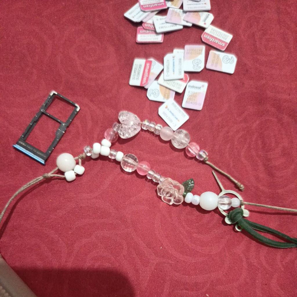 

kartu wea masih bisa (wa ekor) manik manik kalung