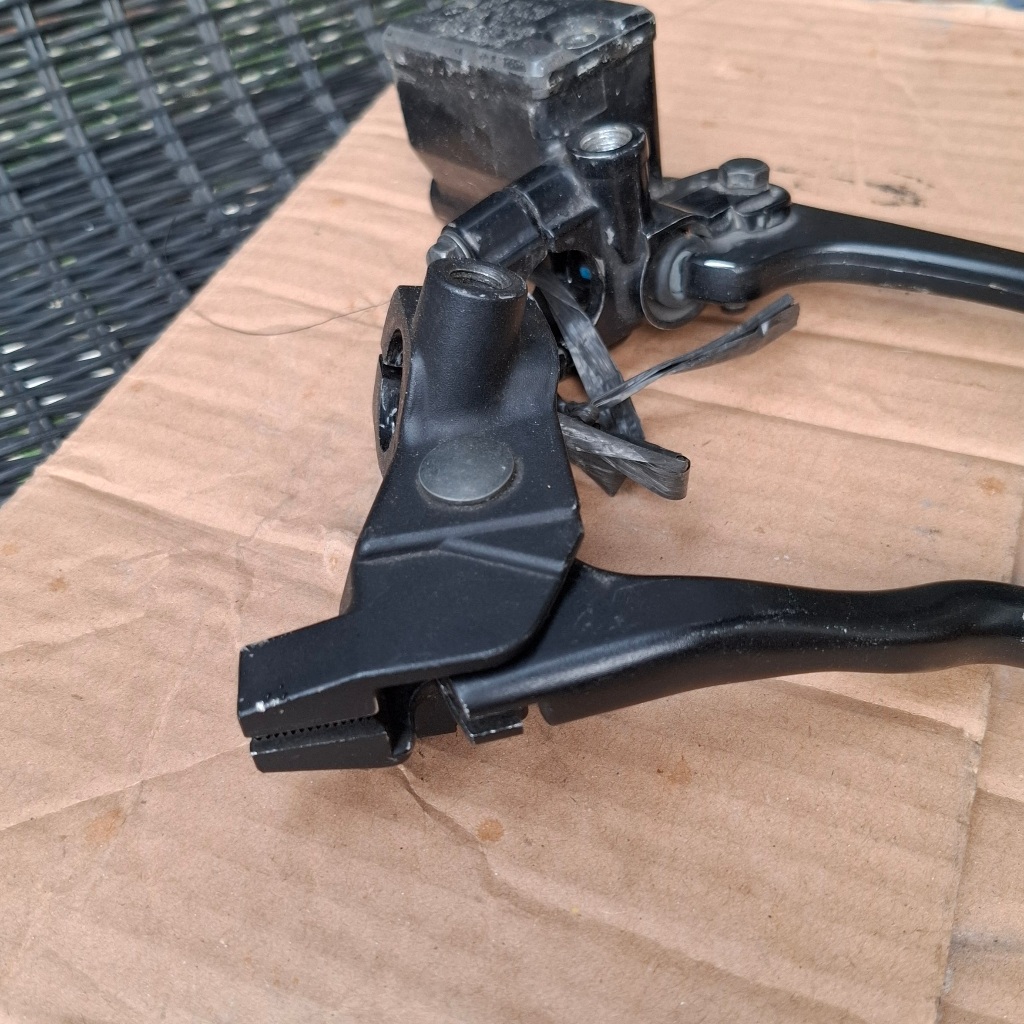 Dudukan master rem plus handel kiri kanan r 15 vixion pnp rx king new original copotan