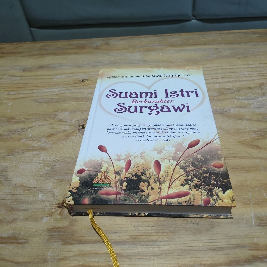 Buku Suami Istri Berkarakter Surgawi