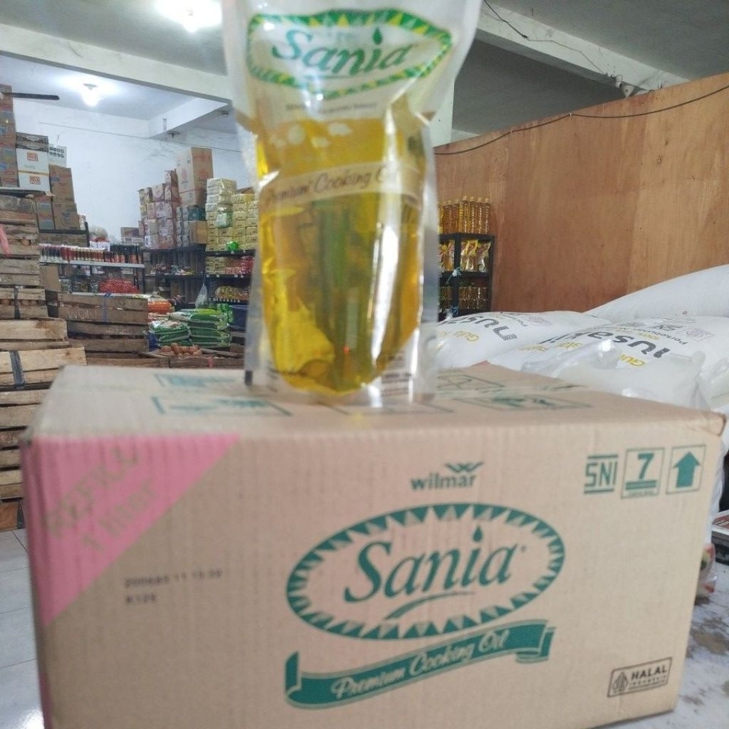 

minyak Sania 1ltr 1dus isi 12pcs