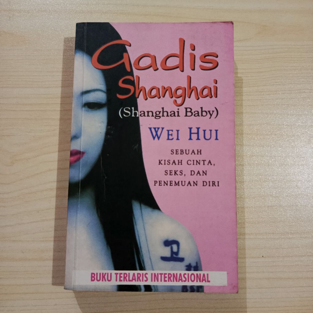 Novel Gadis Shanghai (Shanghai Baby) by Wei Hui