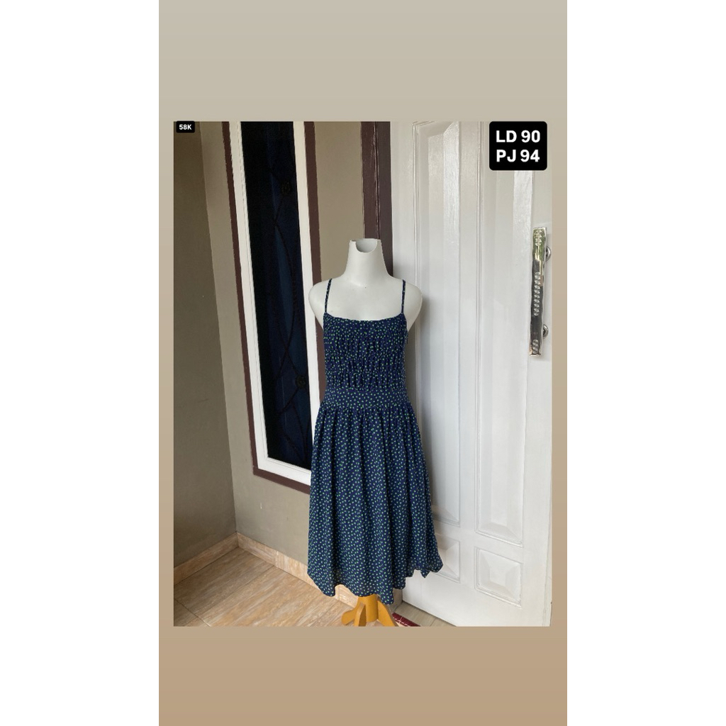 13. Dress pesta kemben ungu dan dress lengan pendek/tali satu