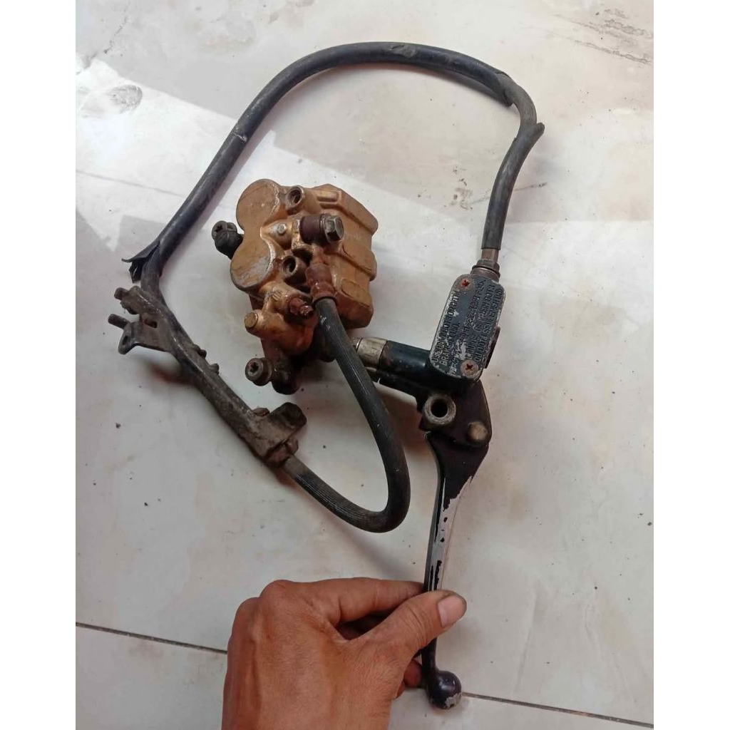 Set pala babi master rem depan buat Supra X 125 Karbu ori bekas