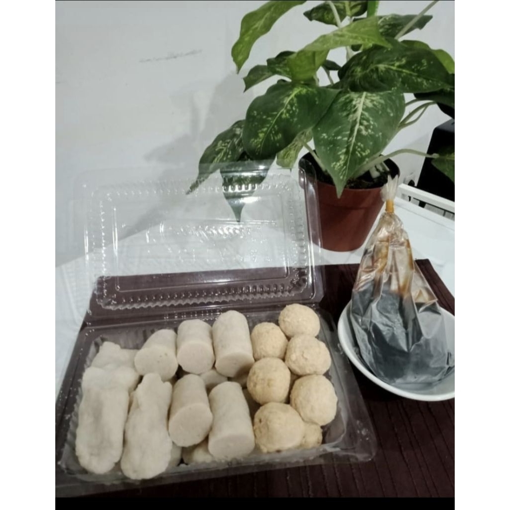 

Empek empek palembang ikan tengiri isi 25 biji home made