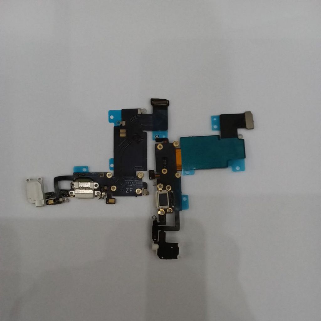 FLEXIBEL CHARGER IPHONE 6S+