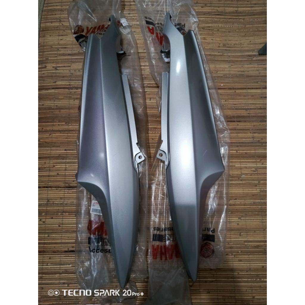 COVER BODY BELAKANG MIO SPORTY SILVER ORIGINAL