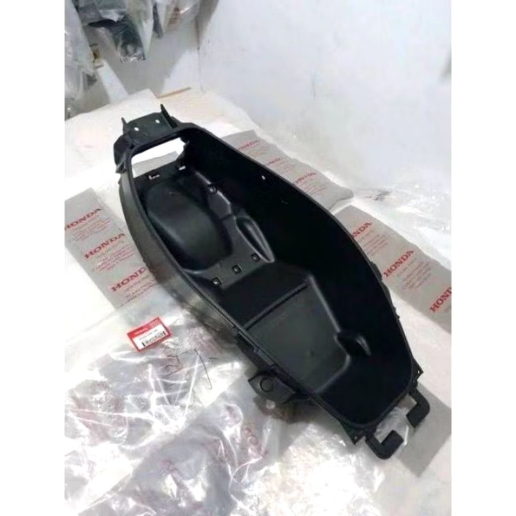 Bagasi PCX 150 K97 (Box Luggage) 81250K97T00