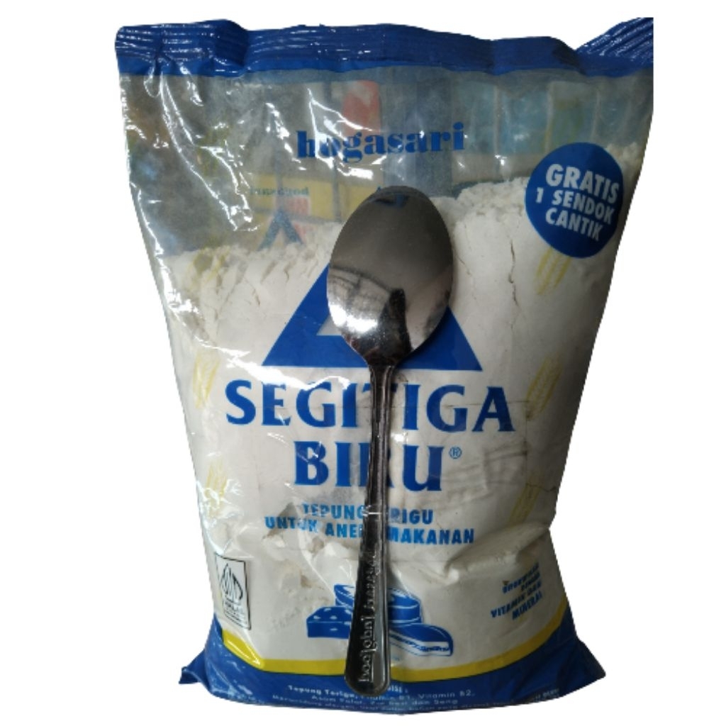 

Tepung Terigu Segitiga Biru 1 Kg