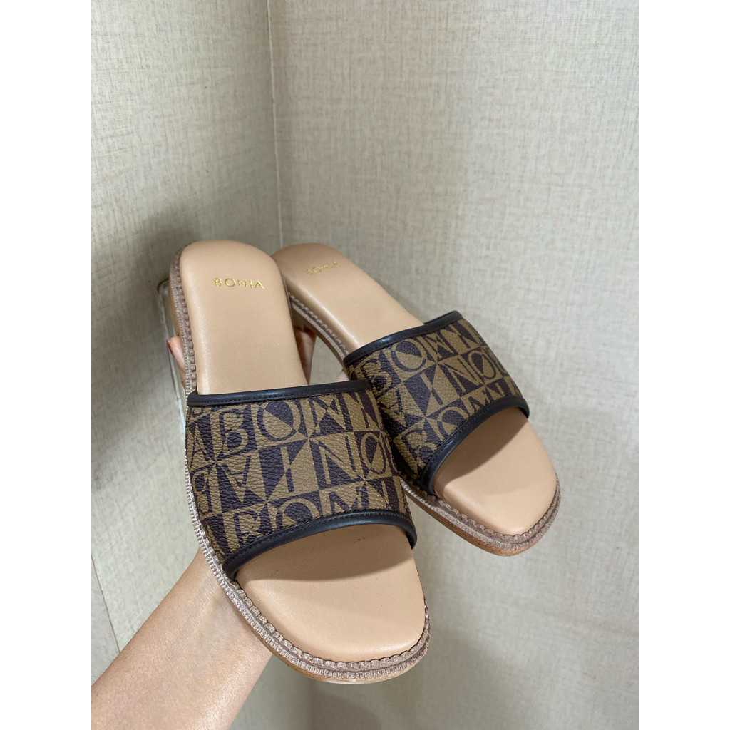 SANDAL BONIA ORIGINAL NEW