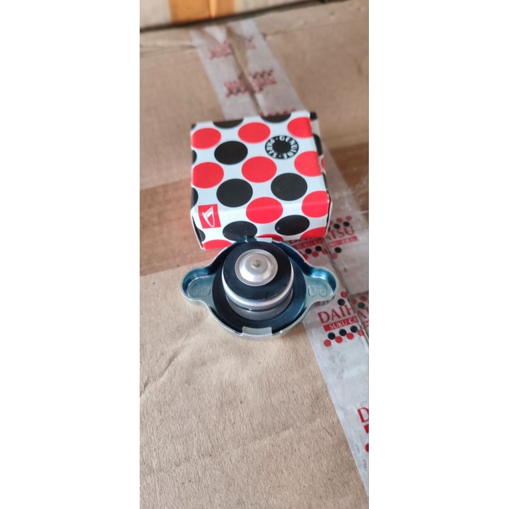Tutup radiator Daihatsu Taft gt original