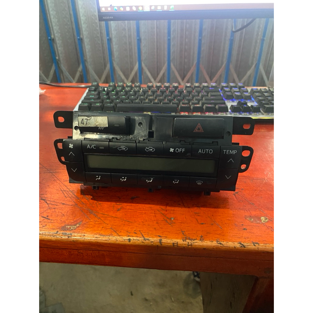 Panel Control AC Atau Tombol AC Toyota Hilux Fortuner Innova Tipe V Dan Q Tahun 2012-2015 Original