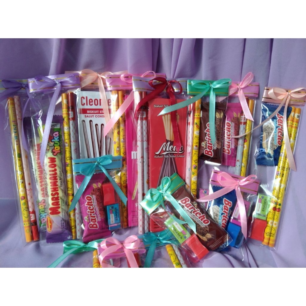 

Paket Snack Ultah Paket snack /hampers/snack ulangtahun /snack anak / gift / gift snack / Bingkisan ulang tahun anak /snack murah jajan murah