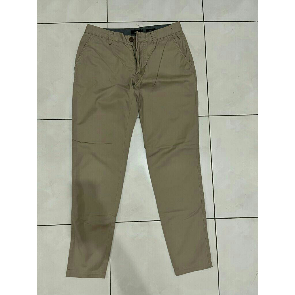 celana panjang preloved // celana panjang chino // celana chino // celana panjang pria.