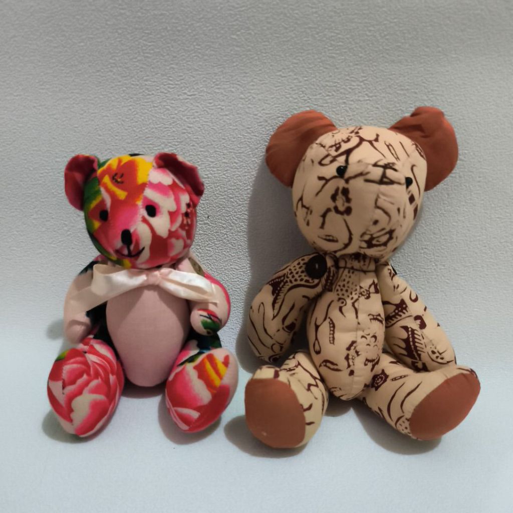 Boneka teddy artikulasi/ boneka bahan katun/ Teddy bunga