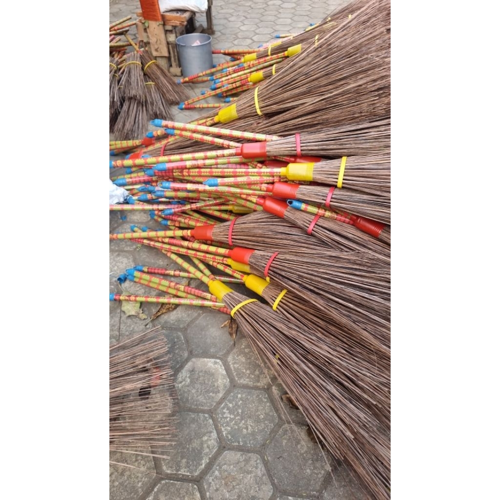 Sapu Halaman Lidi Lakop Murah Meriah, lakop bisa oval / bulat