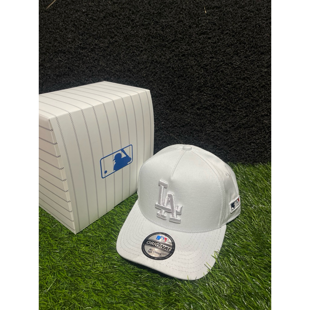 LA Putih Bahan Putih Topi Premium MLB