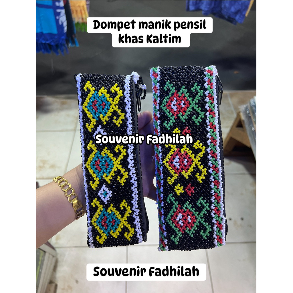 

Dompet Pensil Manik Khas Kaltim