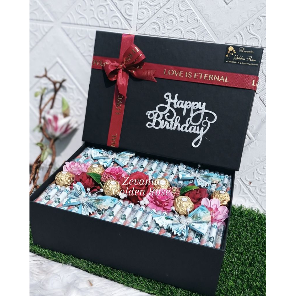 

Money Box Gift Ultah/Anniv with Coklat