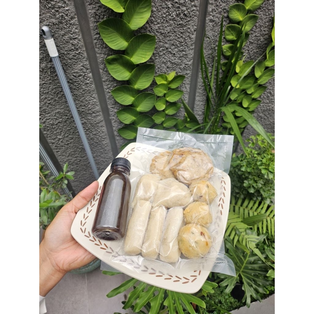 

pempek palembang ikan tenggiri 10pc