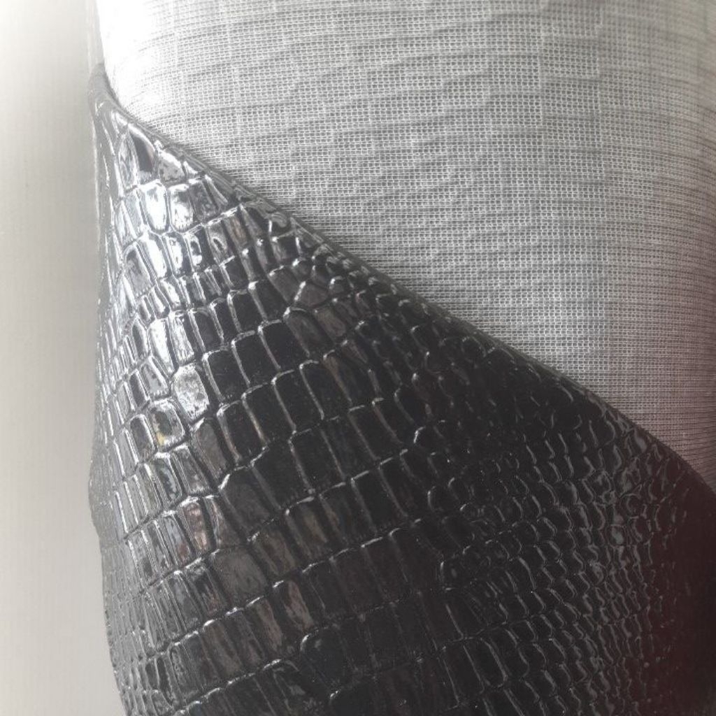 KULIT SINTETIS MOTIF BUAYA KilAP