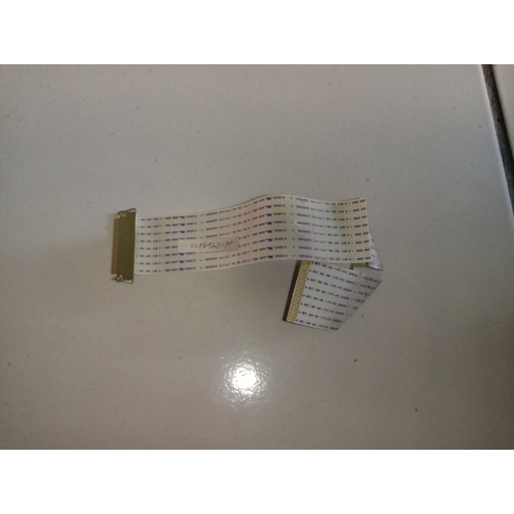 kabel fleksibel monitor LG  W1642S