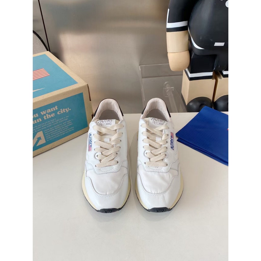 AUTRY retro sports simple, comfortable, anti slip, wear-resistant low top sports shoes for men/women