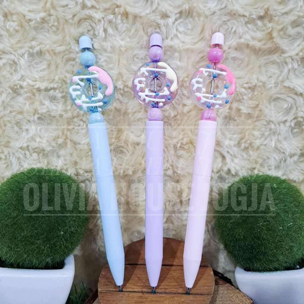 

Bolpoin Donat Akrilik Atas Putar Pena Donut Acrilic Pastel