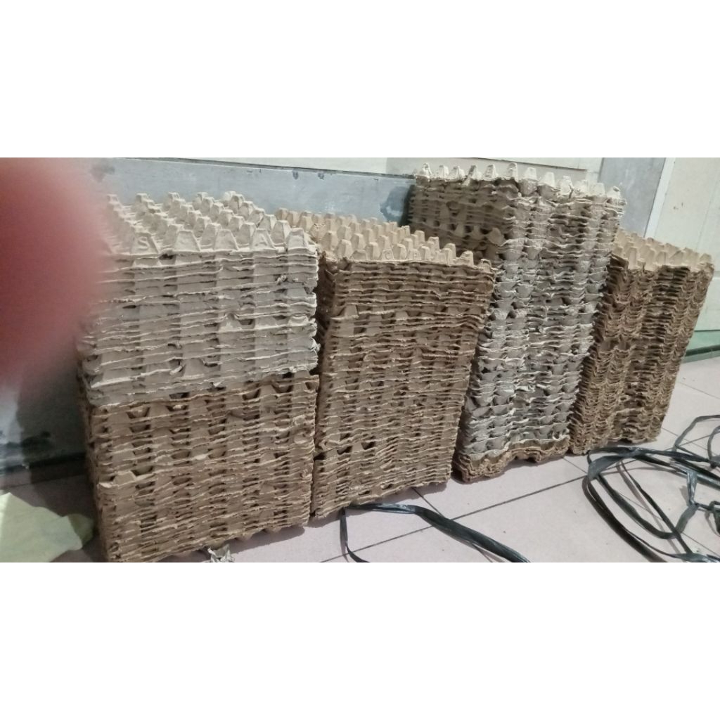 egg tray telur bahan karton bekas dan layak pakai untuk telur ayam atau bebek isi 30 butir perlembar