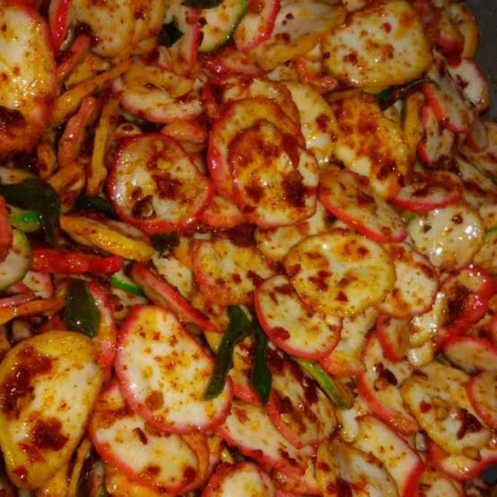 

Seblak Kerupuk bawang 1 KG extra pedas daun jeruk & Kencur pedas NAAM POOLL!!!