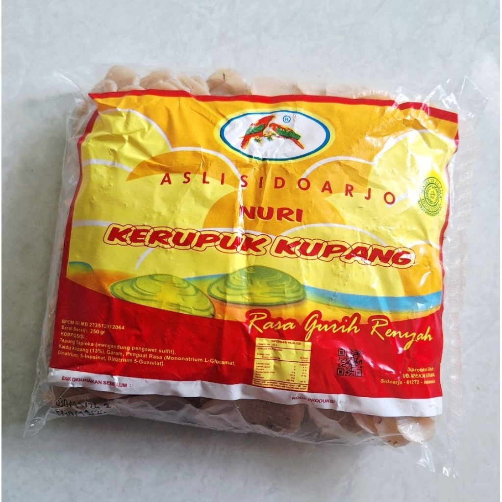 

kerupuk kupang mentah, Nuri kerupuk kupang, kerupuk asli Sidoarjo, kerupuk gurih 250gram