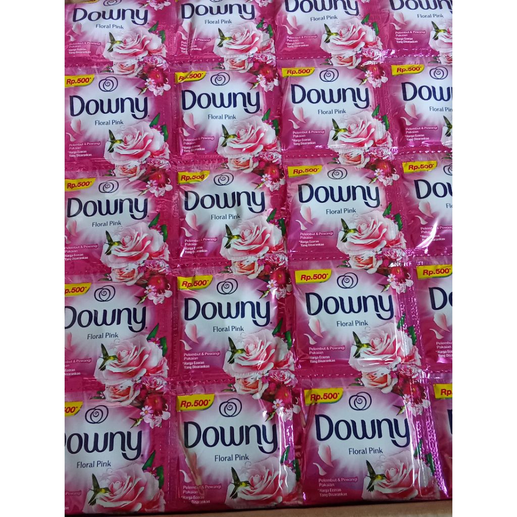 Pewangi Downy 500 1 dus isi 720 sachet