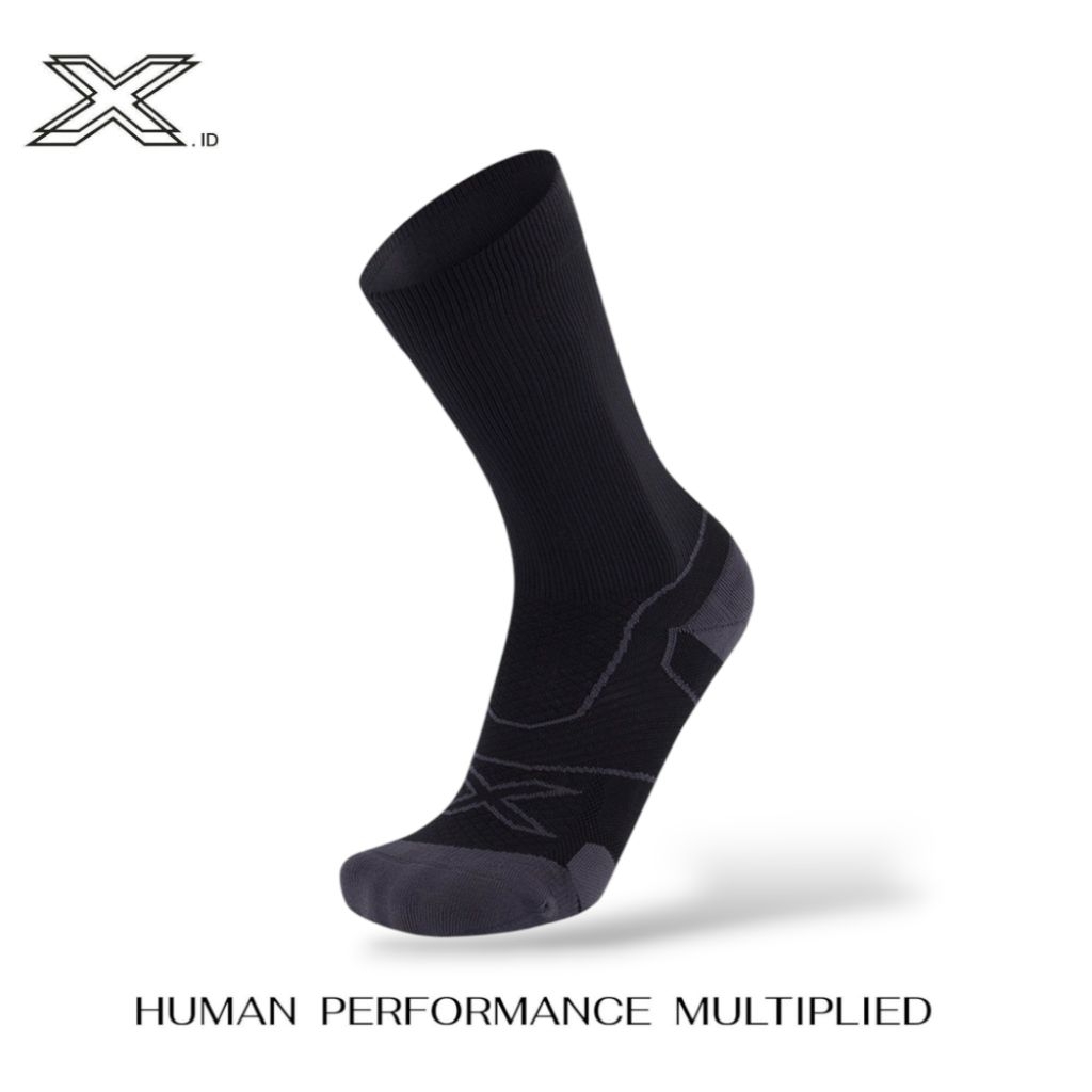 2xu Vectr Light Cushion Crew Socks Black Titanium