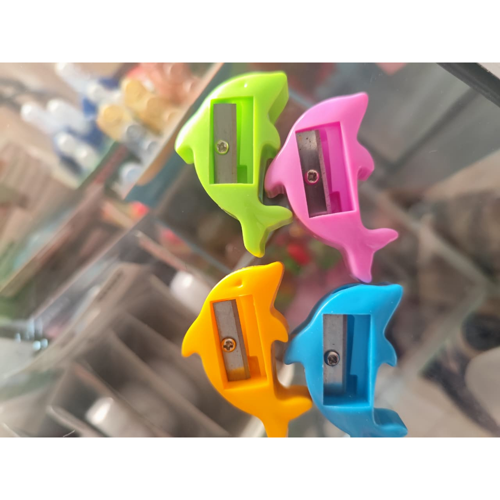 

rautan /Sharpener / Rautan / Serutan Montana/motif lumba" sesuai gambar