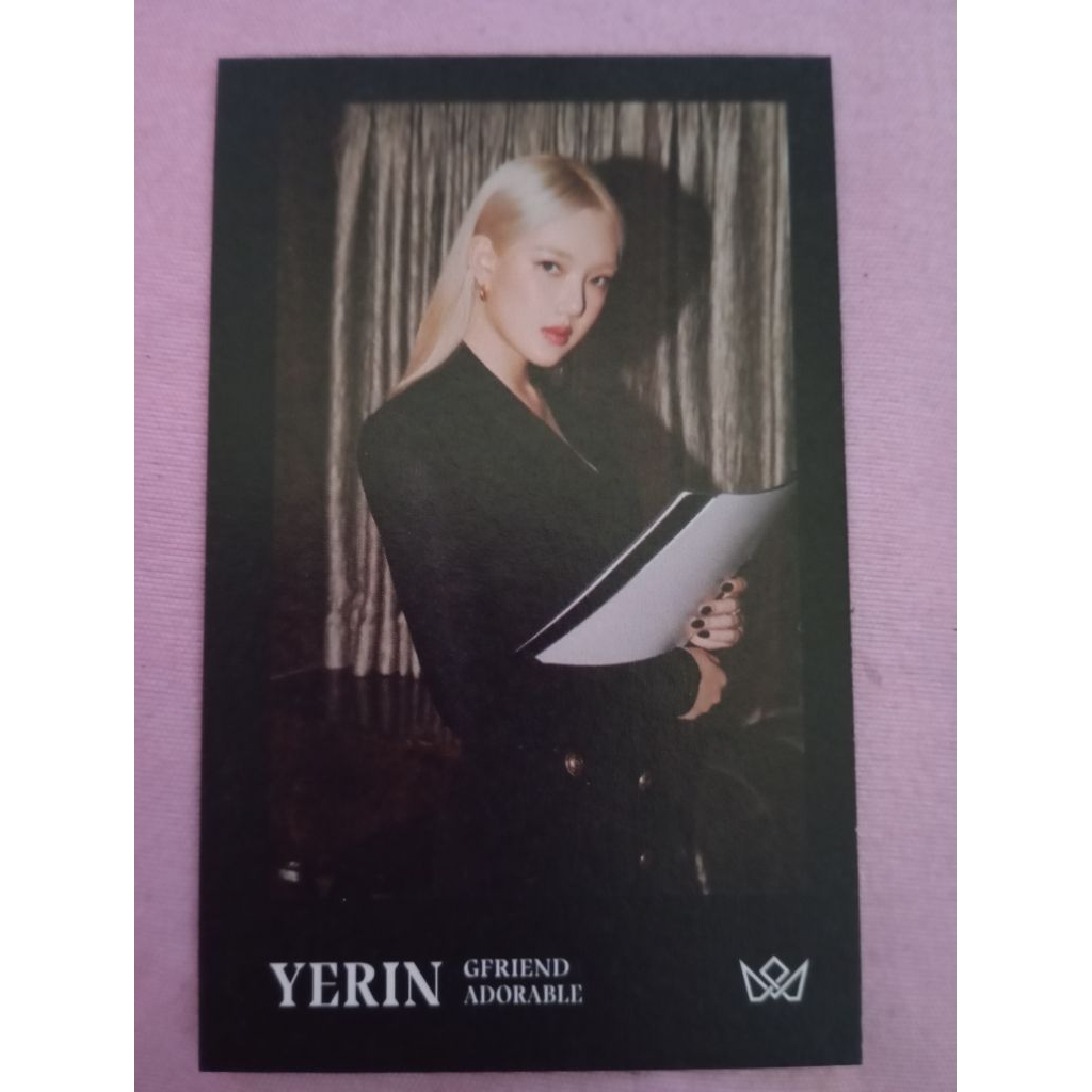 Gfriend walpurgis night photocard (business card) yerin
