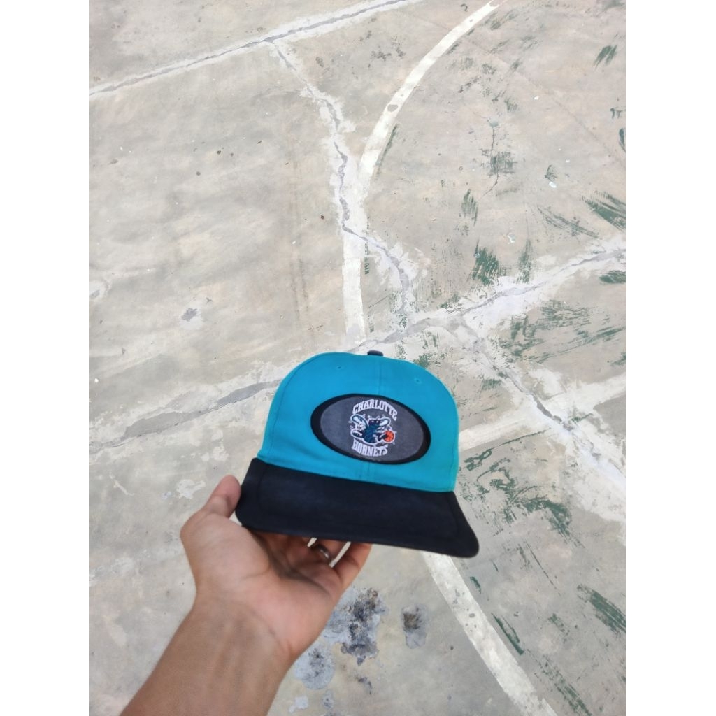 Charlotte Hornets 90's Twin Vintage