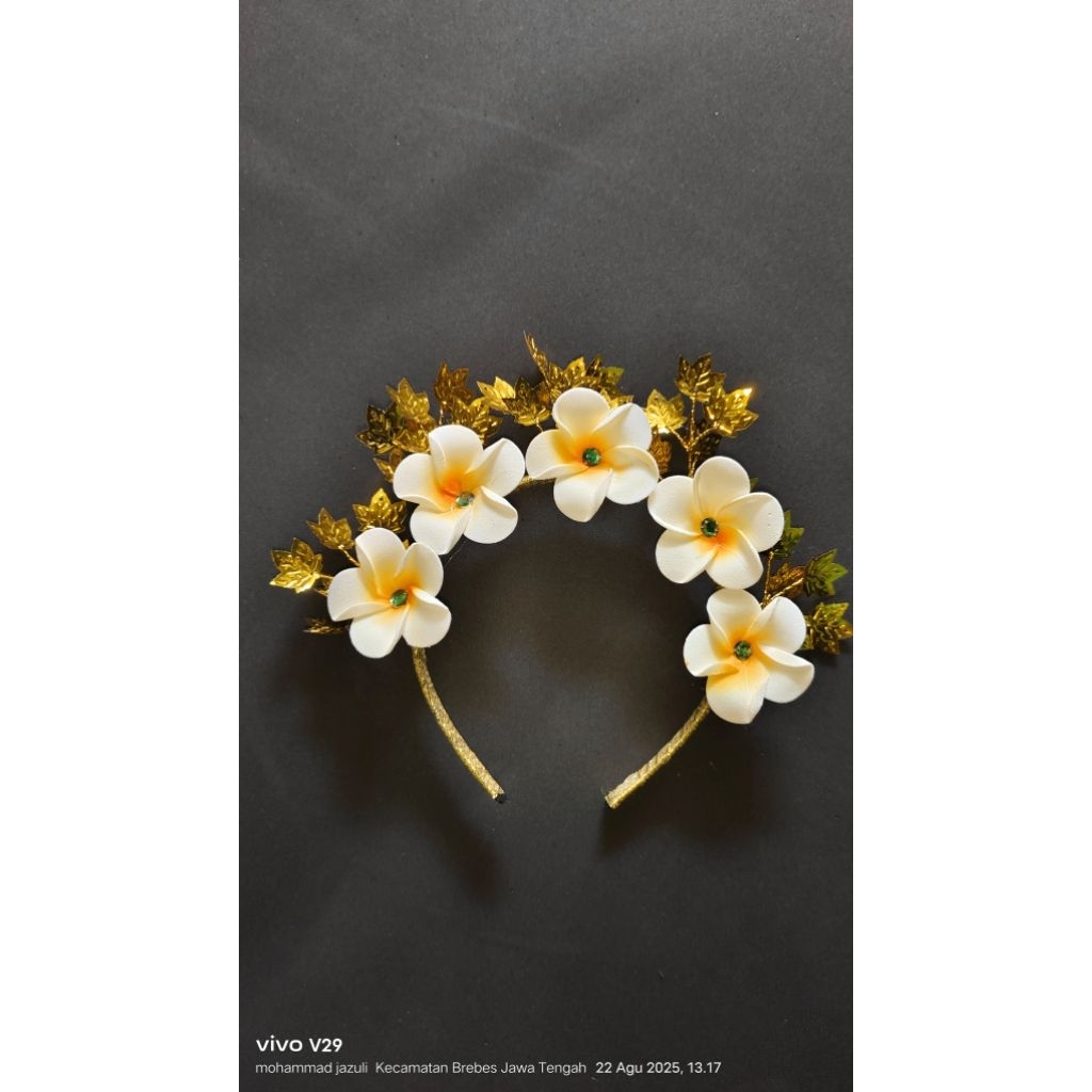 bando bunga kamboja permata hijau