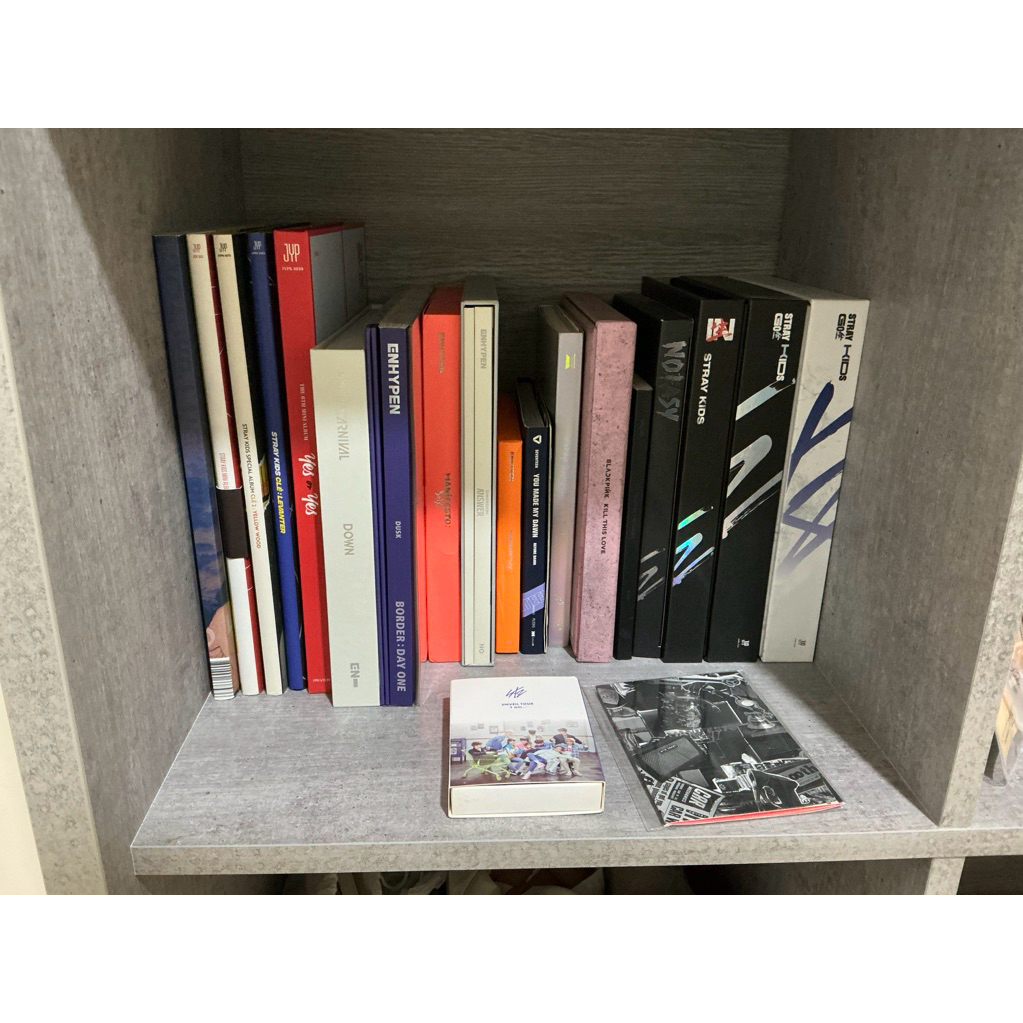 ALBUM KPOP PRELOVED STRAYKIDS